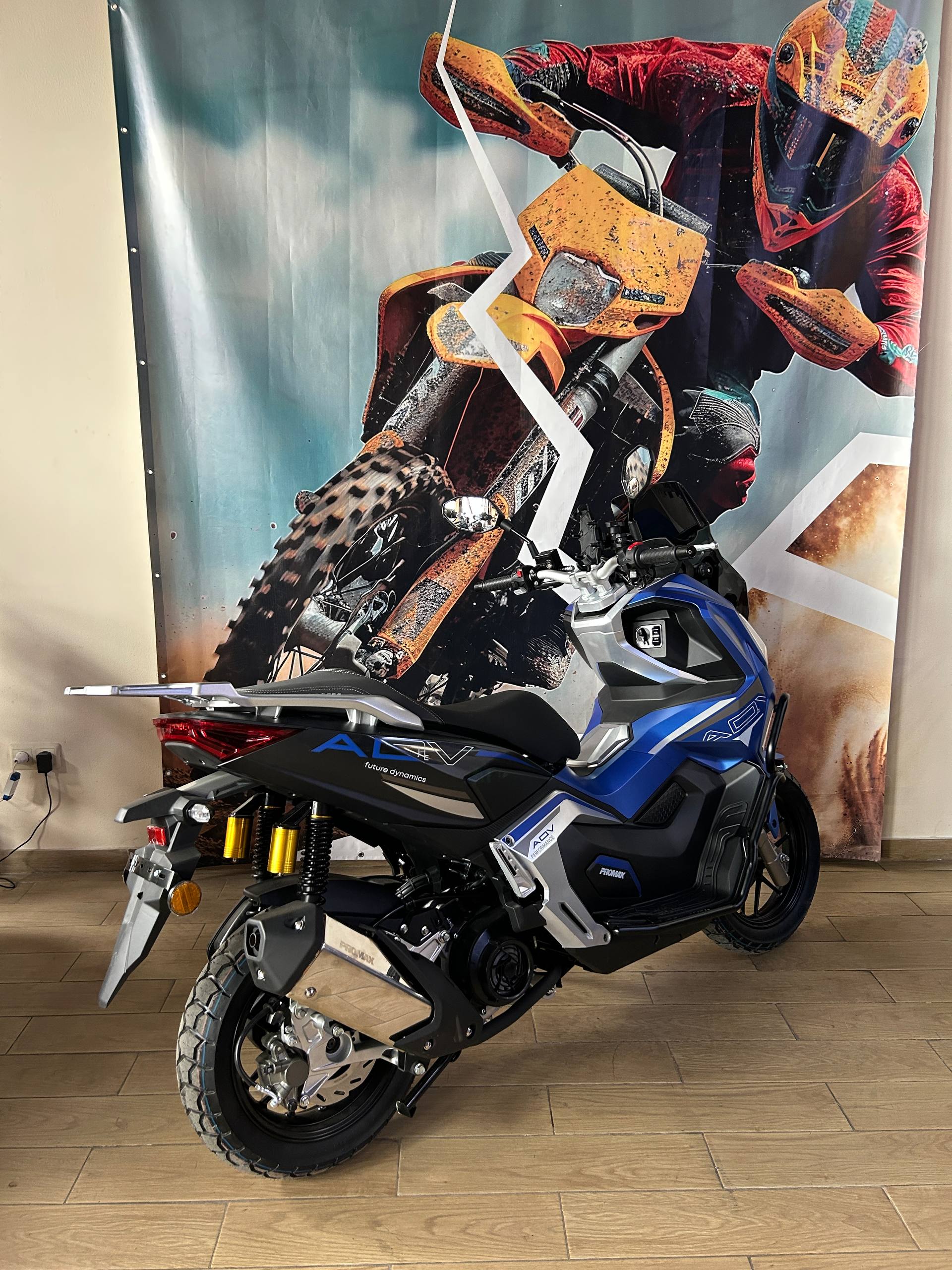 Скутер PROMAX HONDA ADV 250(49) Инжектор