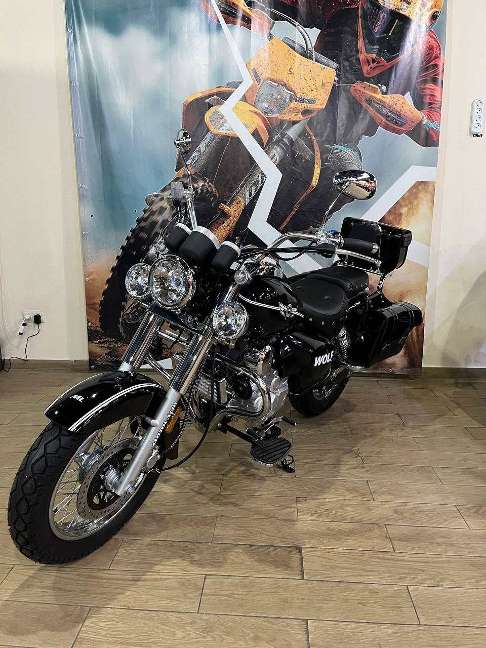 Мотоцикл дорожный Motoland Wolf 300
