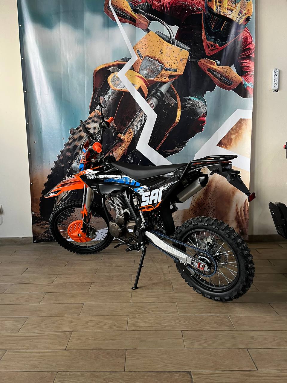 Мотоцикл Regulmoto SAI 200 (Черный/Оранжевый)