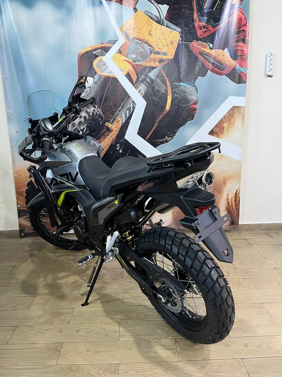 Мотоцикл Regulmoto ADV 300 S